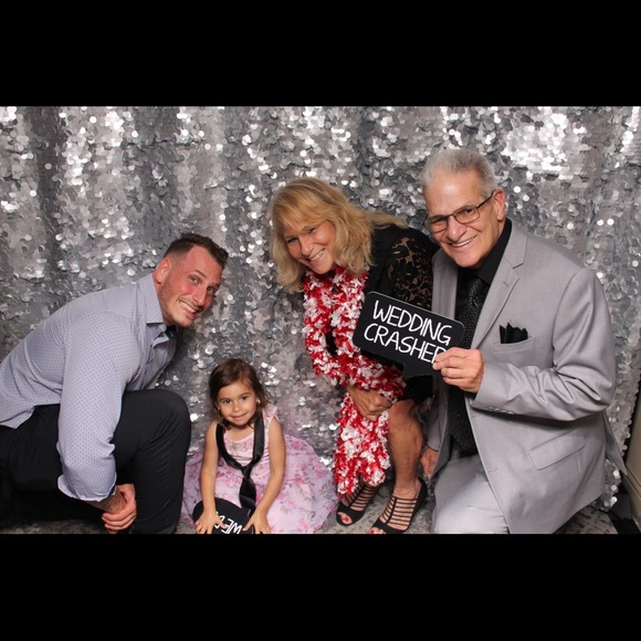 Meet your posher Adrienne - Picture 3 of 8